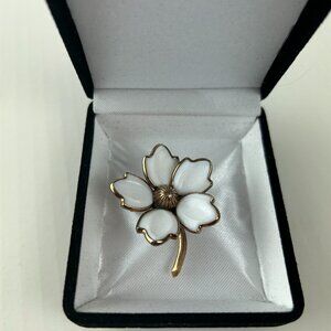 VTG Crown Trifari Brooch Pin Glass Flower Signed Alfred Philippe Gold tone Read